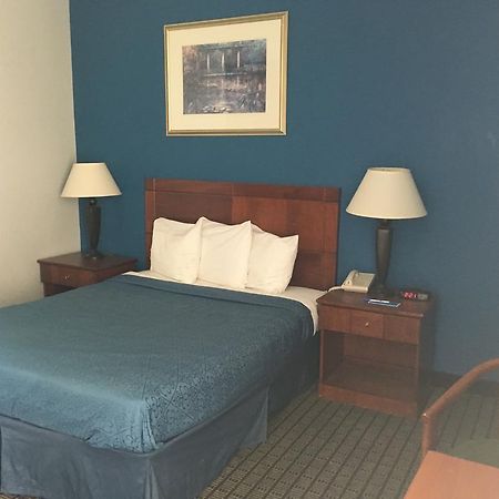 Rodeway Inn Greenfield Ngoại thất bức ảnh
