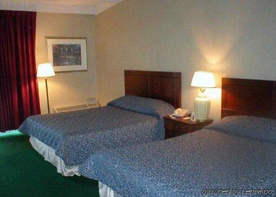 Rodeway Inn Greenfield Phòng bức ảnh