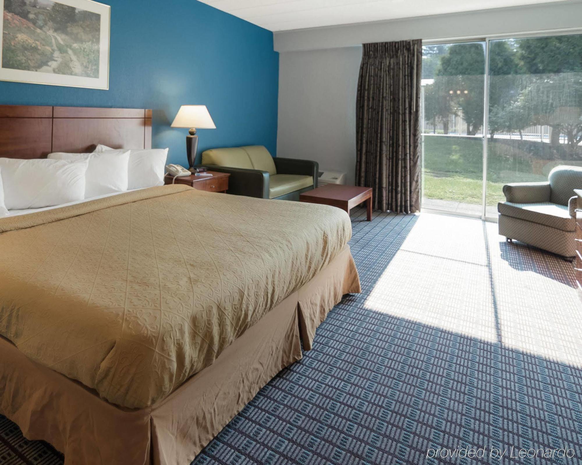 Rodeway Inn Greenfield Ngoại thất bức ảnh