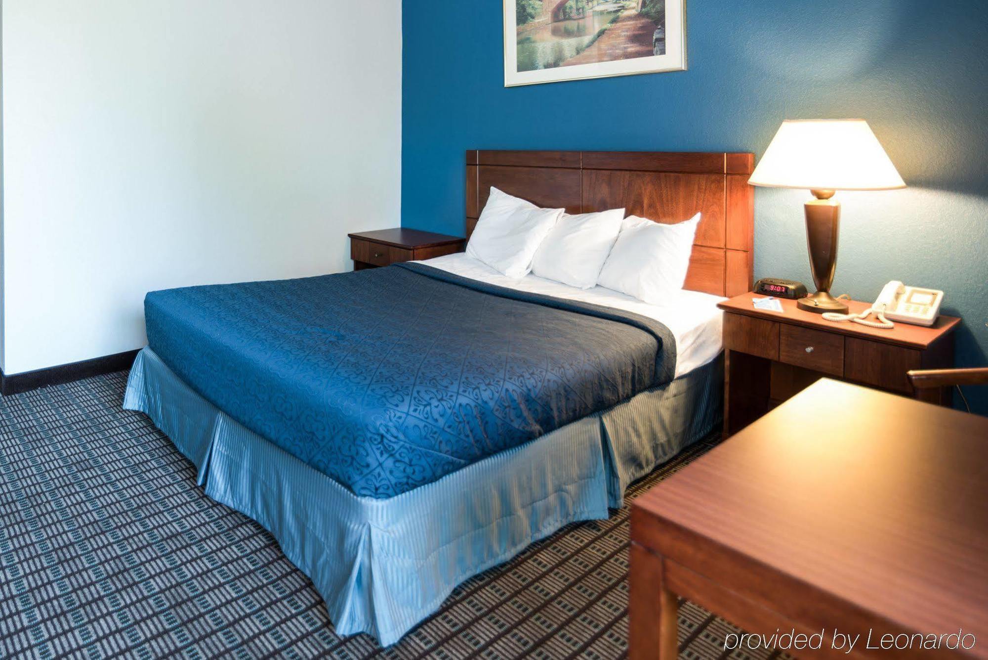 Rodeway Inn Greenfield Ngoại thất bức ảnh