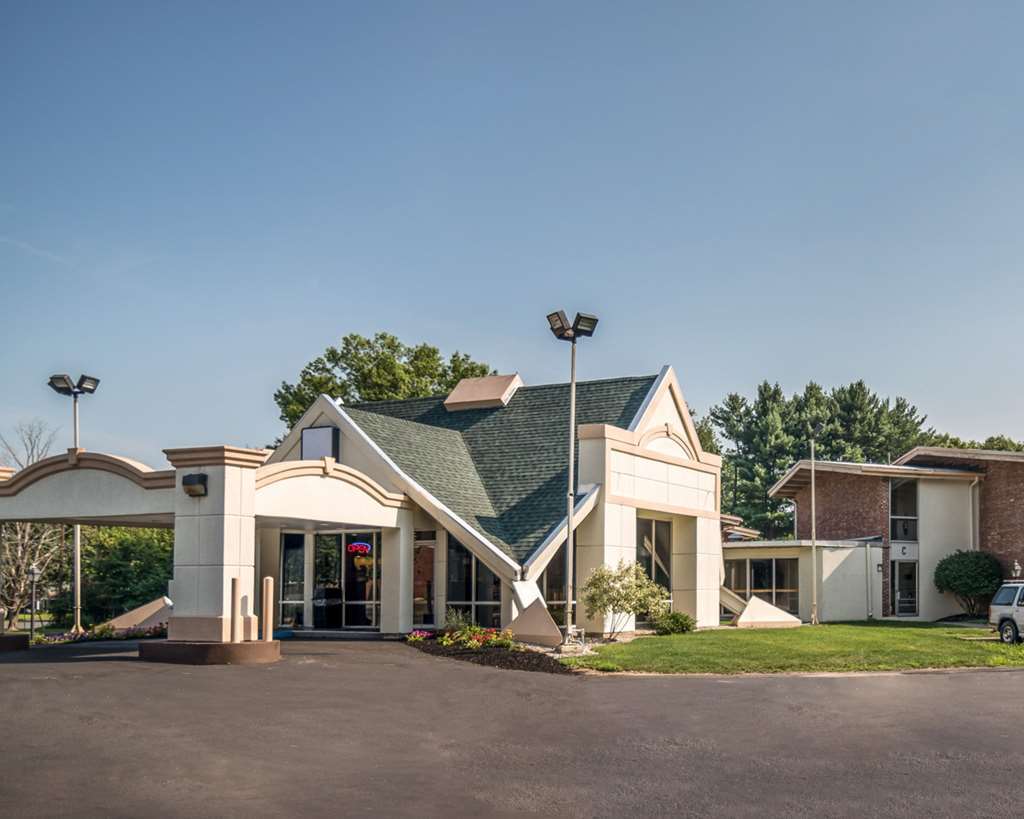 Rodeway Inn Greenfield Ngoại thất bức ảnh