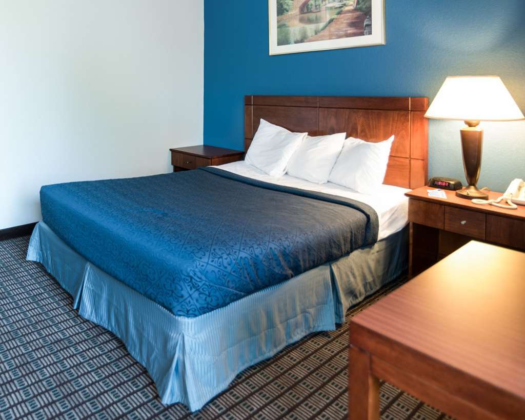 Rodeway Inn Greenfield Phòng bức ảnh
